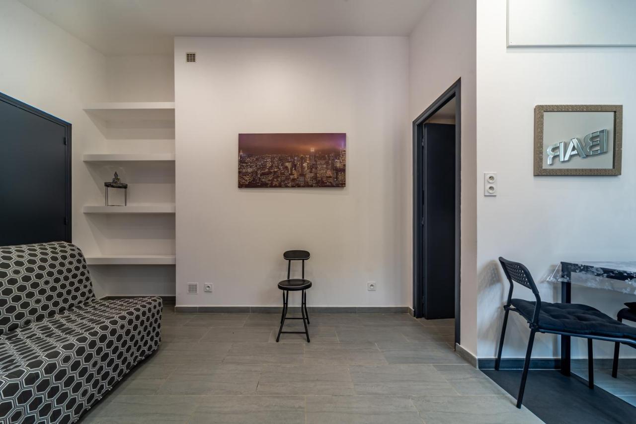 La Serenade - Appartements Confort Avec Terrasse 몽트뢰유 외부 사진